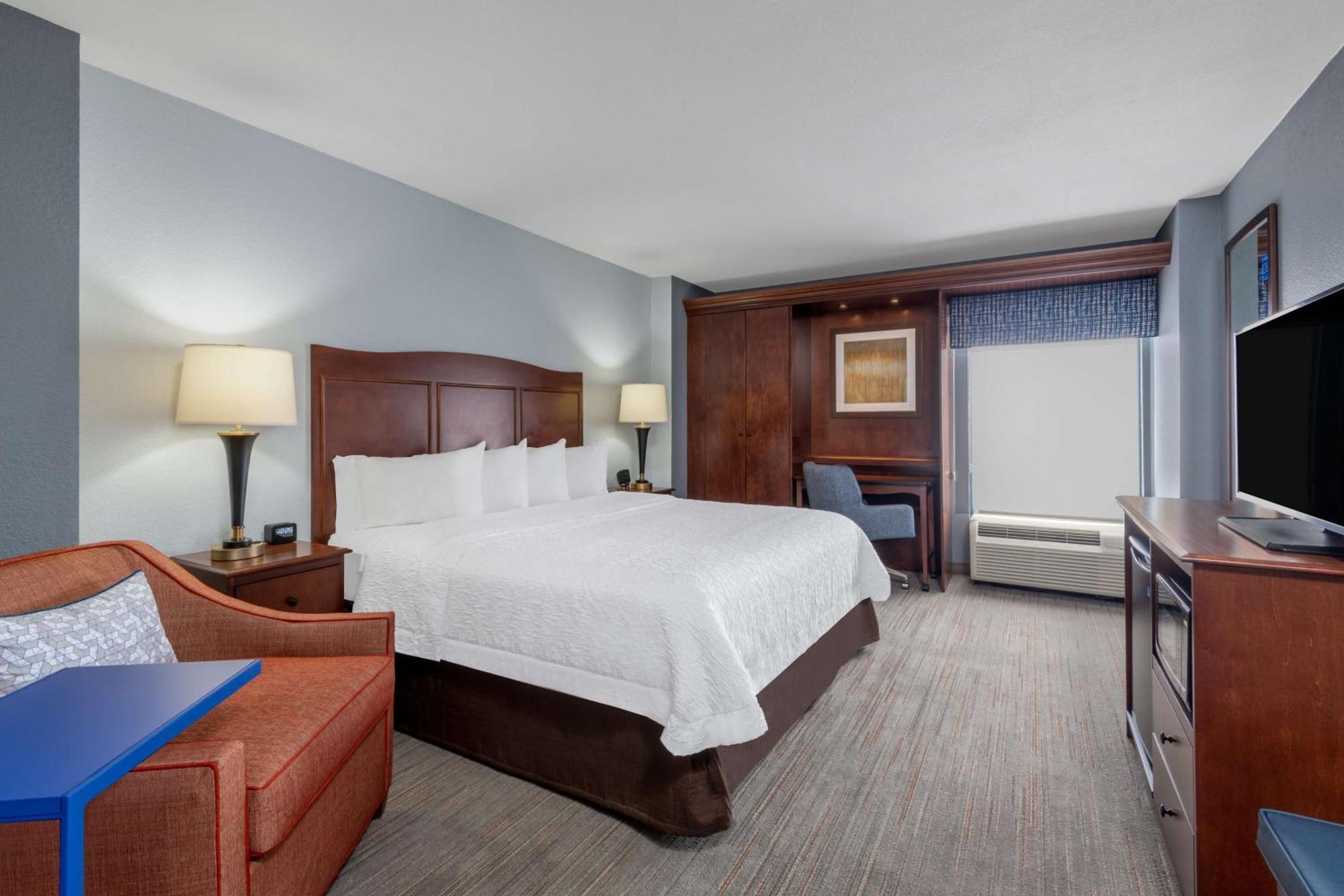 Hampton Inn Denver-International Airport Exterior photo