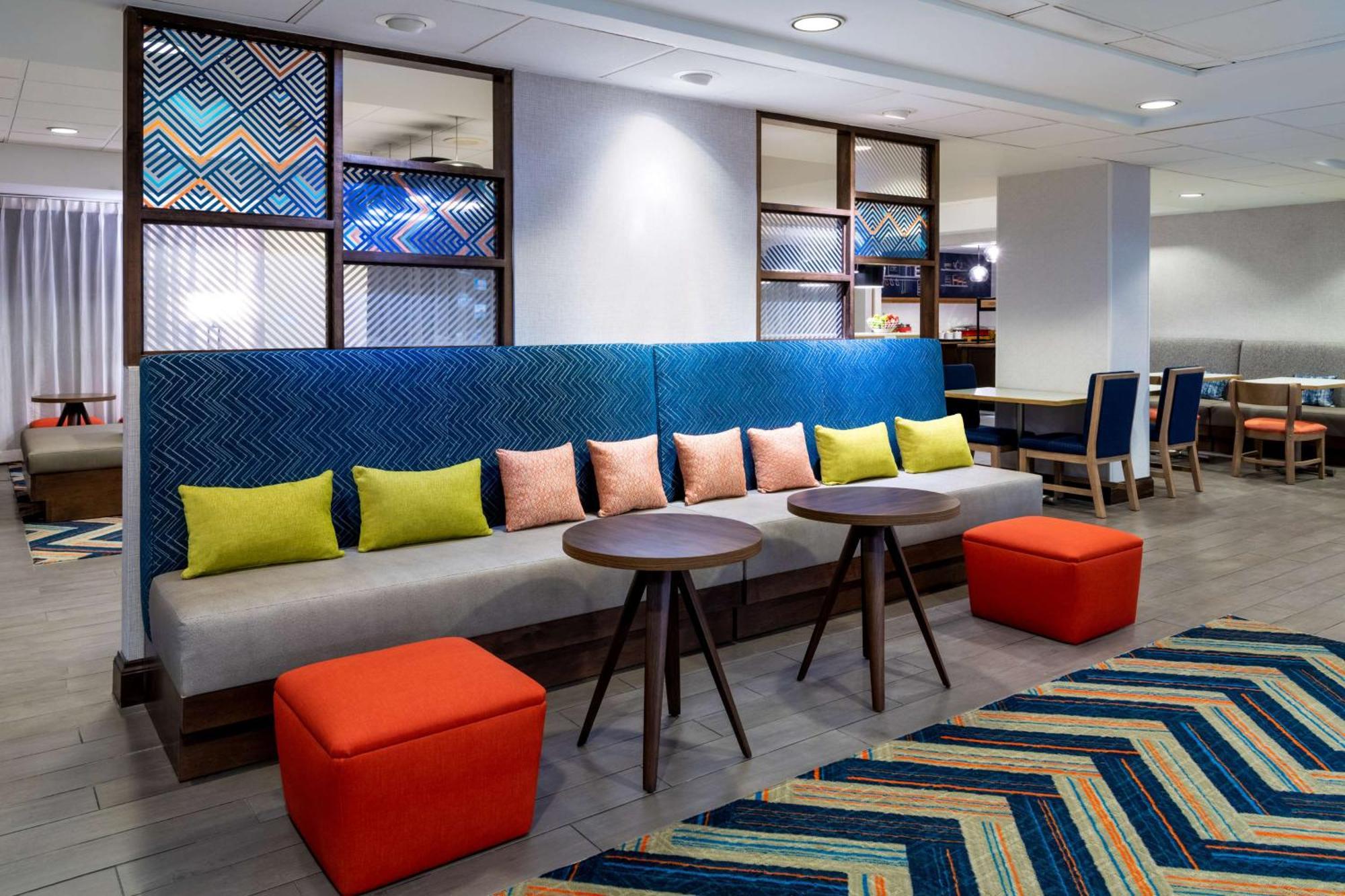 Hampton Inn Denver-International Airport Exterior photo