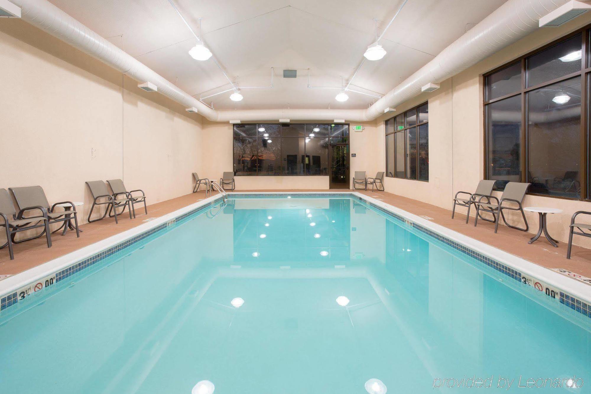 Hampton Inn Denver-International Airport Exterior photo